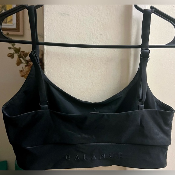 BALANCE ATHLETICA- Women's Black Sports Bra- EUC - Picture 6 of 9